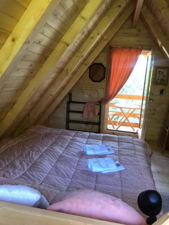 Tilia Cottage Banjska stena Mitrovac Exteriör bild
