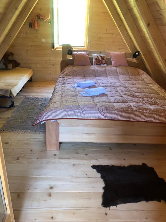 Tilia Cottage Banjska stena Mitrovac Exteriör bild