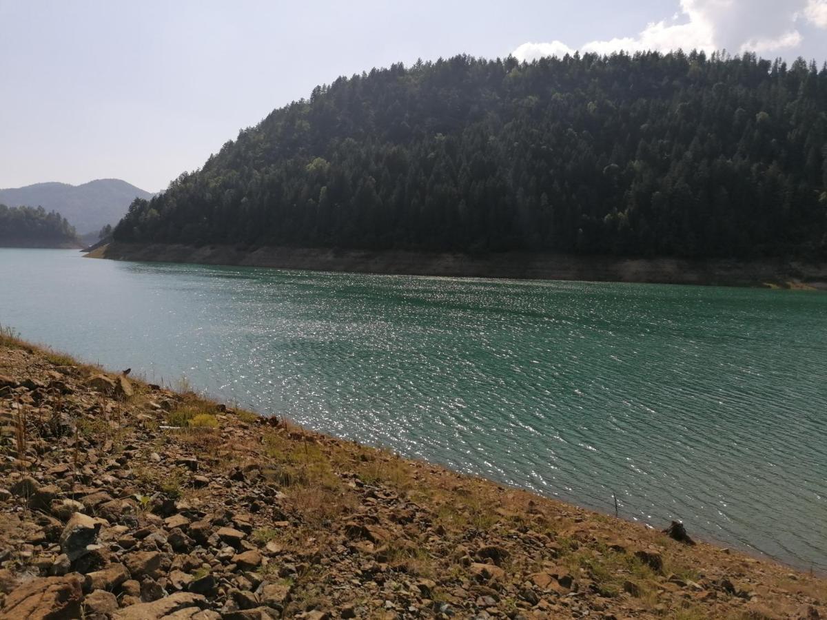 Tilia Cottage Banjska stena Mitrovac Exteriör bild