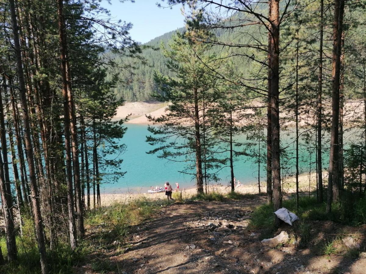 Tilia Cottage Banjska stena Mitrovac Exteriör bild